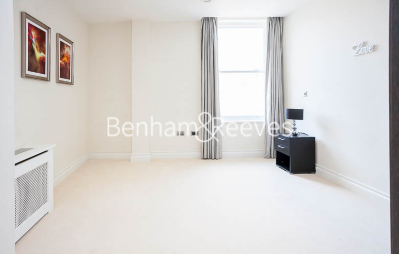 1  bedroom flat to rent in Kensington High Street, Kensington, W8-image 3