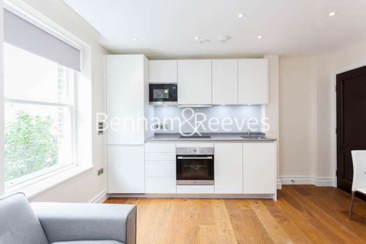 Studio flat to rent in Kensington High Street, Kensington, W8-image 2