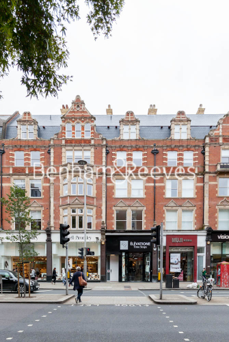 Studio flat to rent in Kensington High Street, Kensington, W8-image 5