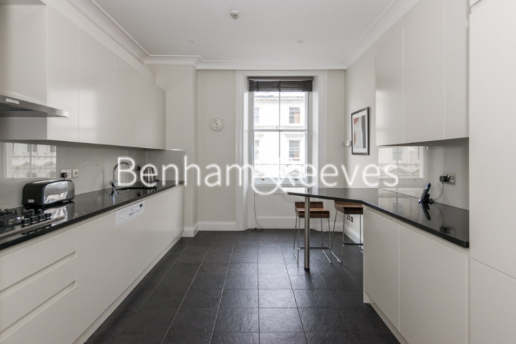 3 bedrooms flat to rent in Prince of Wales Terrace, Kensington, W8-image 2