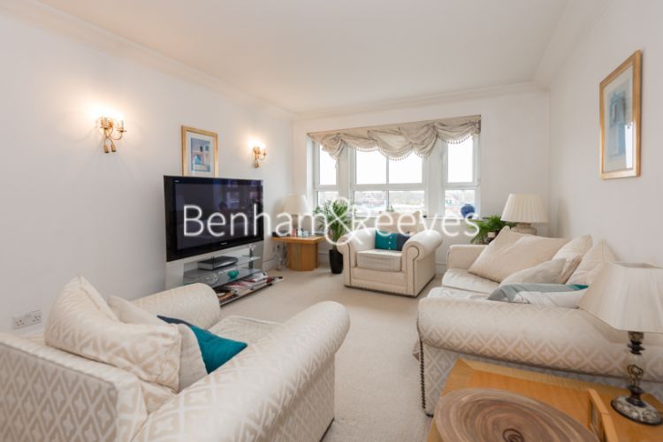 2  bedrooms flat to rent in Regent Court, Kensington, W8-image 1