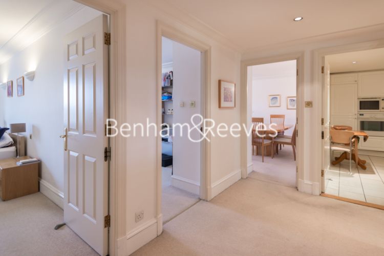 2  bedrooms flat to rent in Regent Court, Kensington, W8-image 10