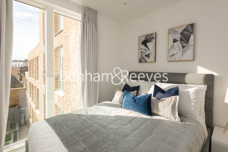 1 bedroom(s) flat to rent in The Atelier, Sinclair Road, W14-image 3
