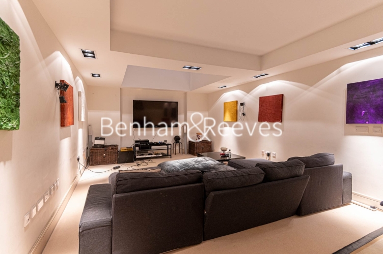 5 bedrooms house to rent in Holland Park, Kensington, W11-image 17