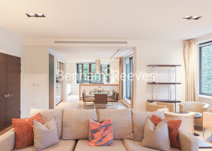 3 bedrooms flat to rent in Thornwood Gardens, Kensington, W8-image 8