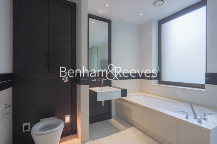 3 bedrooms flat to rent in Thornwood Gardens, Kensington, W8-image 12