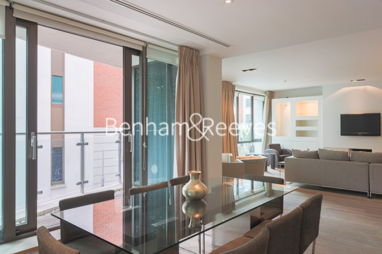 3 bedrooms flat to rent in Thornwood Gardens, Kensington, W8-image 17