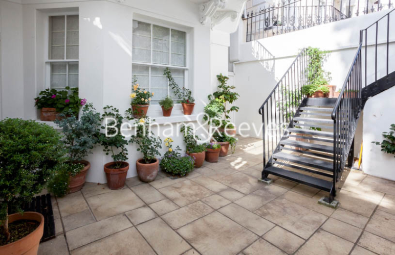 2 bedrooms flat to rent in Holland Park, Kensington, W11-image 5