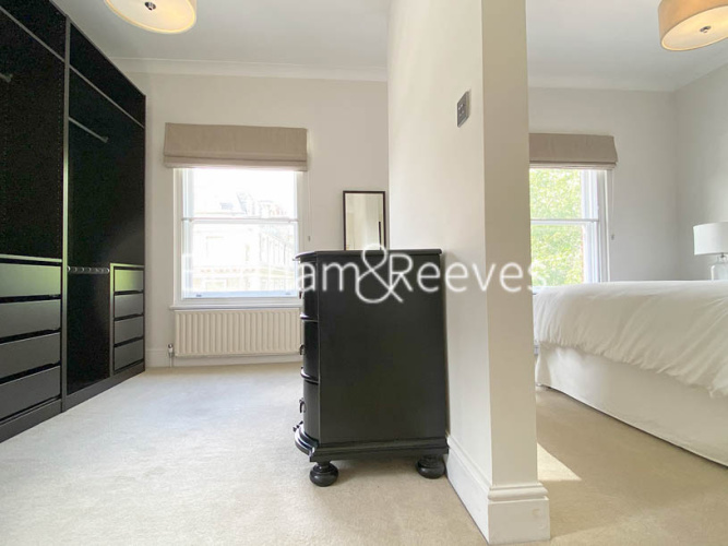 2  bedrooms flat to rent in Courtfield Road, South Kensington, SW7-image 4