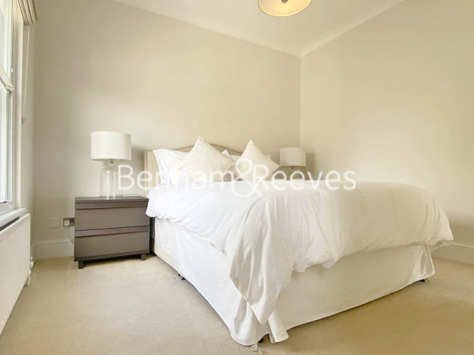 2  bedrooms flat to rent in Courtfield Road, South Kensington, SW7-image 6