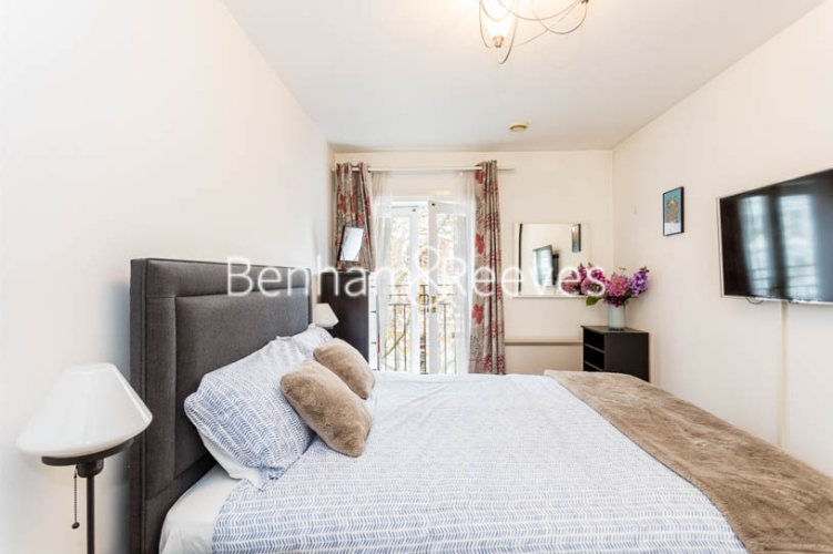 1 bedroom flat to rent in Ashmore House, Russell Road, W14-image 17