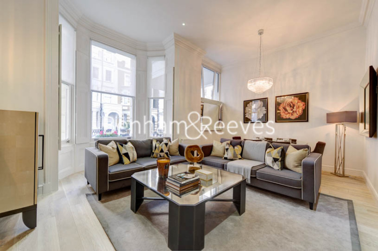 4  bedrooms flat to rent in Lexham Gardens, Kensington, W8-image 1