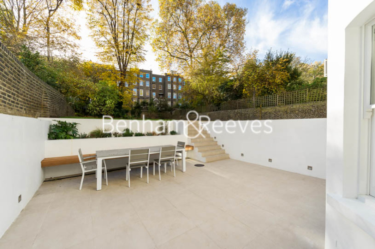4  bedrooms flat to rent in Lexham Gardens, Kensington, W8-image 6