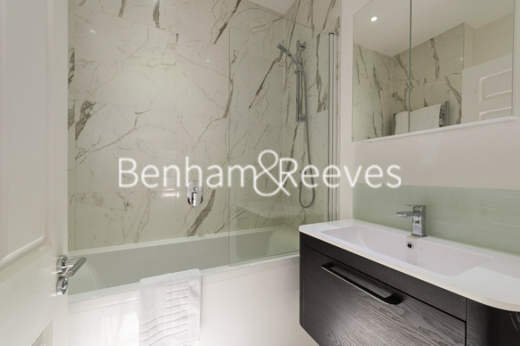 4  bedrooms flat to rent in Lexham Gardens, Kensington, W8-image 15