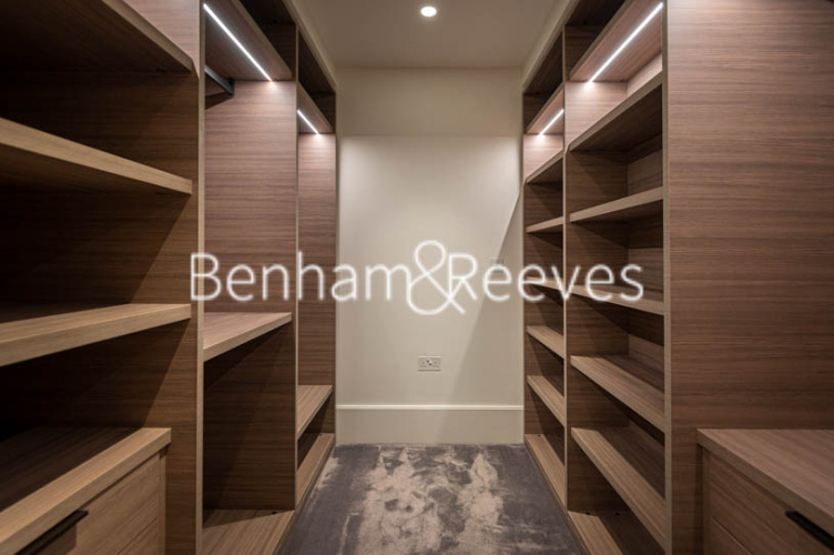 1 bedroom flat to rent in Lancer Square, Kensington, W8-image 10