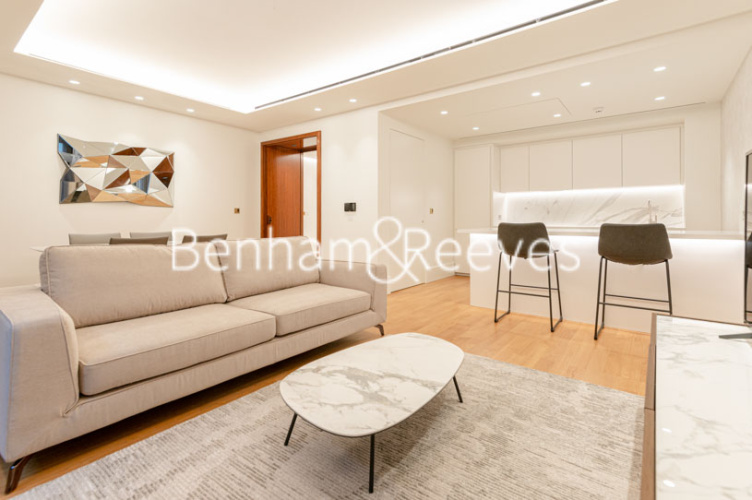 1 bedroom flat to rent in Lancer Square, Kensington, W8-image 1