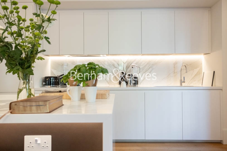 2 bedrooms flat to rent in Lancer Square, Kensington, W8-image 2