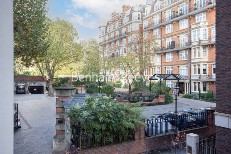 2 bedrooms flat to rent in Lancer Square, Kensington, W8-image 12