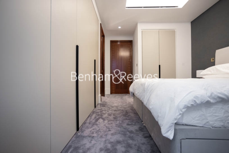 2 bedrooms flat to rent in Lancer Square, Kensington, W8-image 14