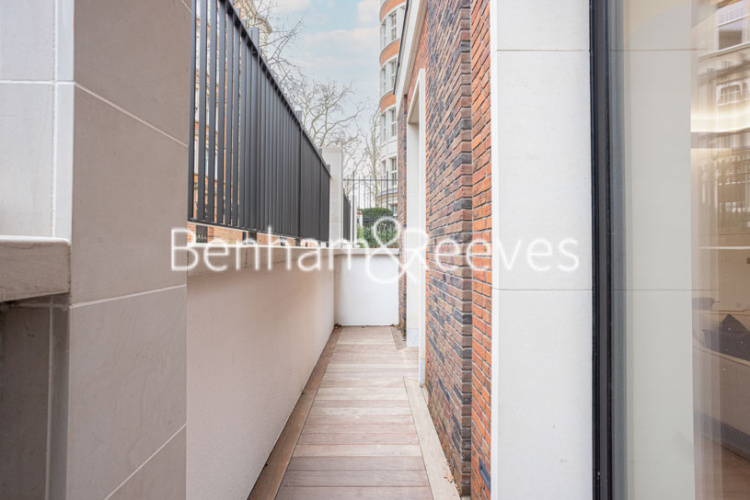 1  bedroom flat to rent in Lancer Square, Kensington, W8-image 6