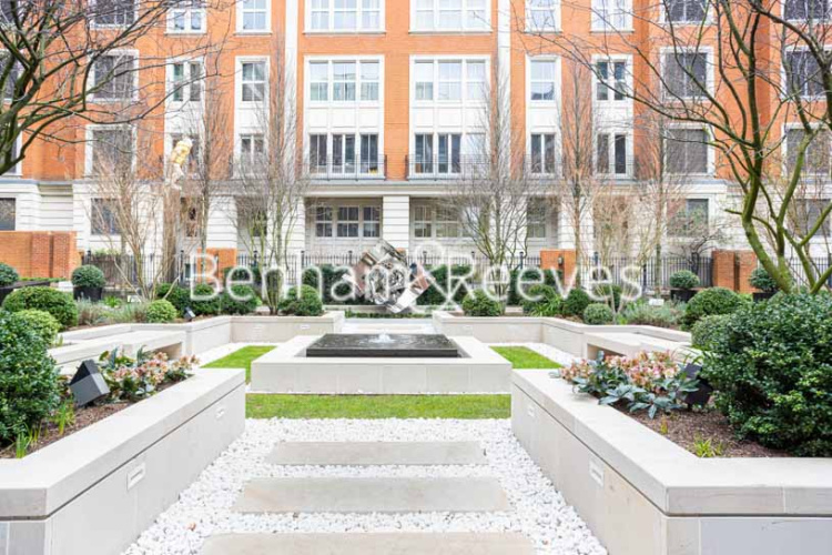 1 bedroom flat to rent in Lancer Square, Kensington, W8-image 18