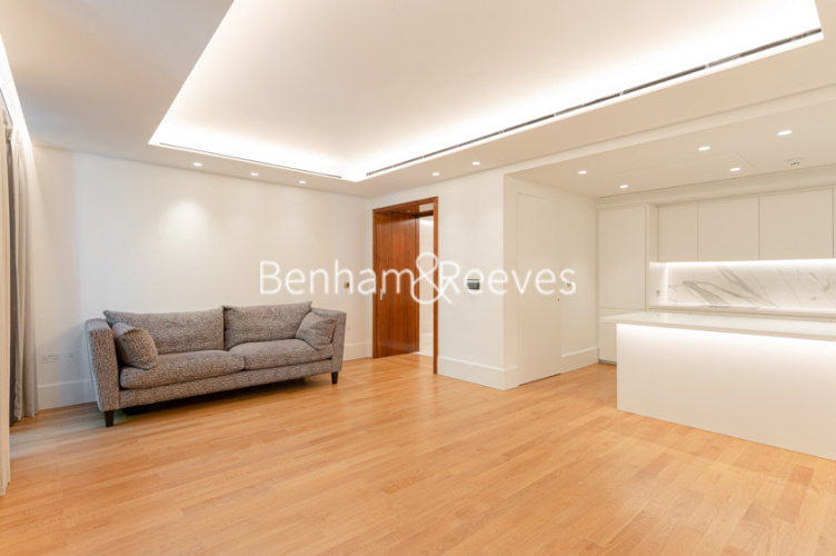 1  bedroom flat to rent in Lancer Square, Kensington, W8-image 2