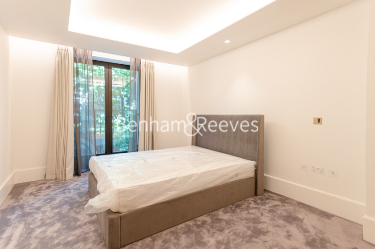1 bedroom flat to rent in Lancer Square, Kensington, W8-image 3