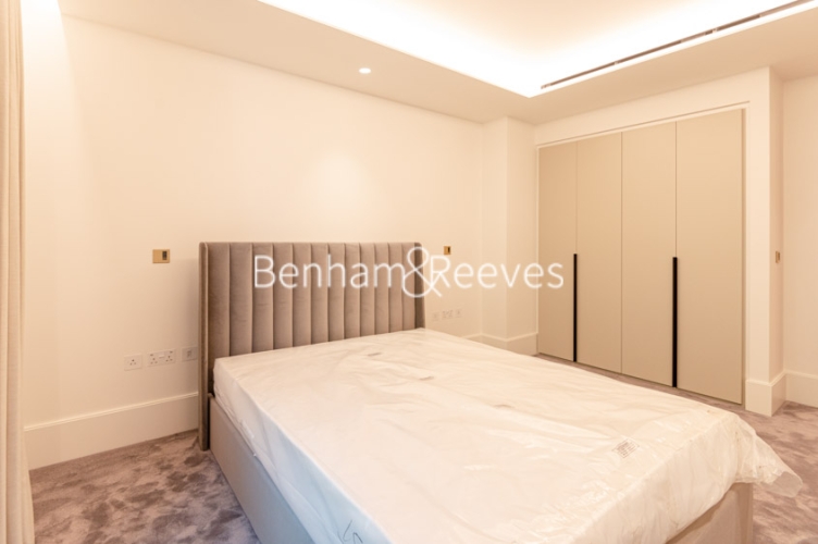 1 bedroom flat to rent in Lancer Square, Kensington, W8-image 5