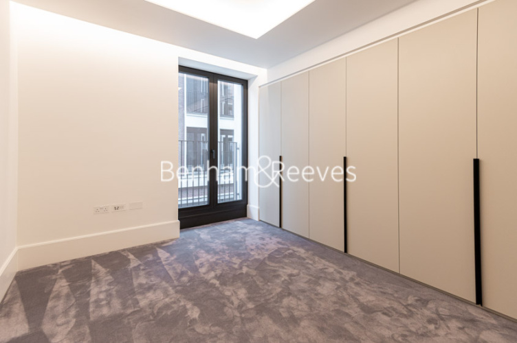 2 bedrooms flat to rent in Lancer Square, Kensington, W8-image 11