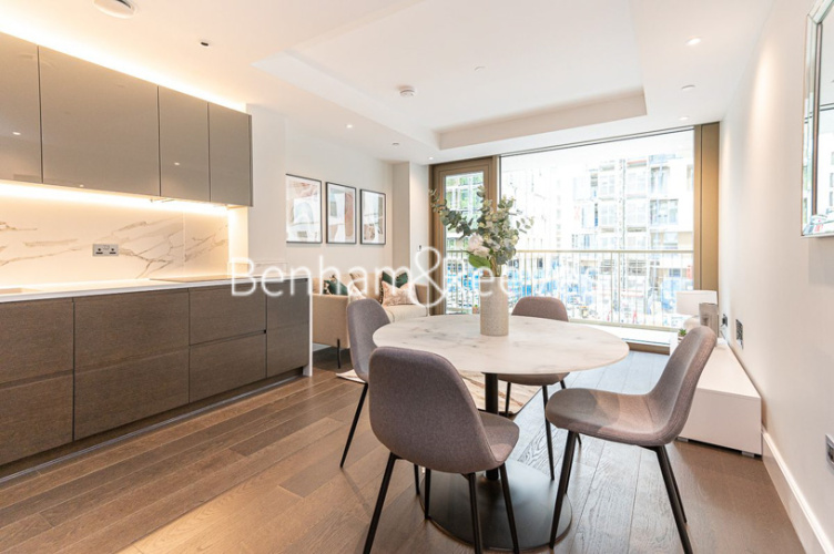 1 bedroom flat to rent in Sherrin House, Royal Warwick Square, W14-image 3