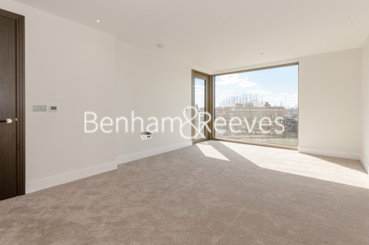4  bedrooms house to rent in Sherrin House, Royal Warwick Square, W14-image 3