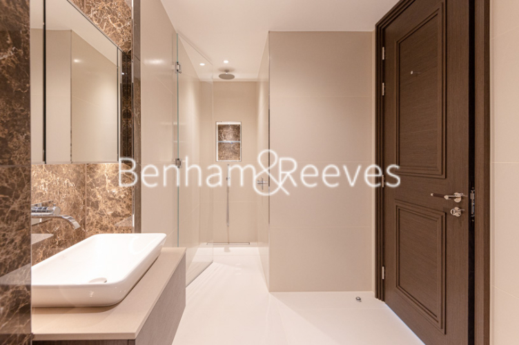 4  bedrooms house to rent in Sherrin House, Royal Warwick Square, W14-image 9