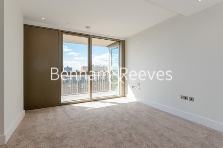 4  bedrooms house to rent in Sherrin House, Royal Warwick Square, W14-image 14