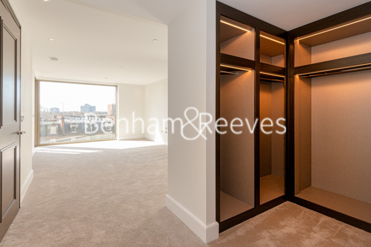 4  bedrooms house to rent in Sherrin House, Royal Warwick Square, W14-image 19