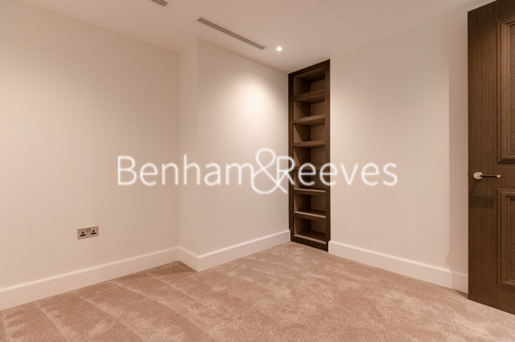 4  bedrooms house to rent in Sherrin House, Royal Warwick Square, W14-image 22