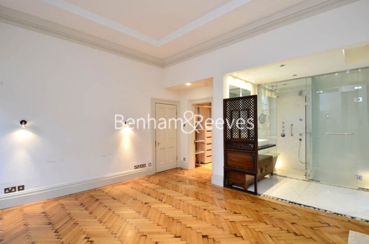 4 bedrooms flat to rent in Albert Mansions, Kensington Gore, SW7-image 7
