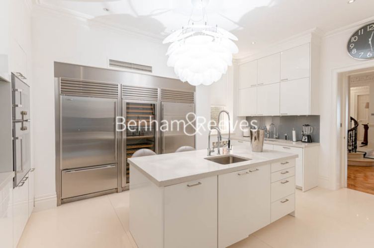 4  bedrooms flat to rent in Queens Gate Terrace, Kensington, SW7-image 2