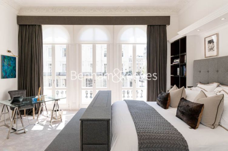 4 bedrooms flat to rent in Queens Gate Terrace, Kensington, SW7-image 4