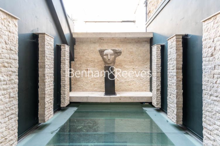 4 bedrooms flat to rent in Queens Gate Terrace, Kensington, SW7-image 7