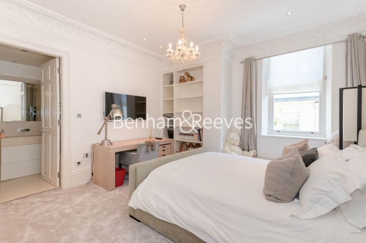 4 bedrooms flat to rent in Queens Gate Terrace, Kensington, SW7-image 12