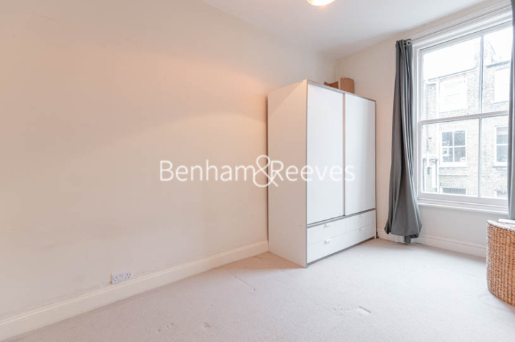 1 bedroom flat to rent in Charleville Road, Kensington, W14-image 9