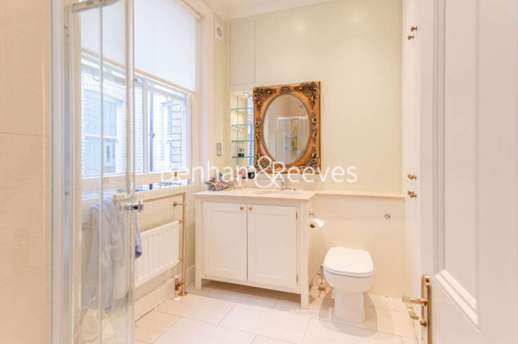 3 bedrooms flat to rent in Abingdon Road, Kensington, W8-image 4