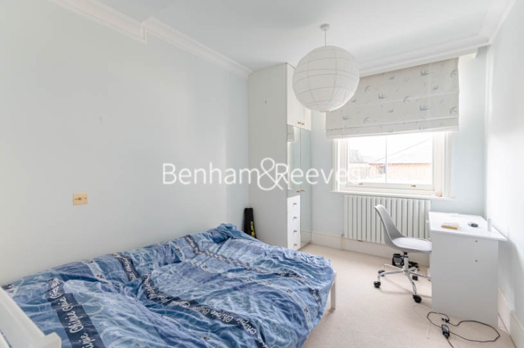 3 bedrooms flat to rent in Abingdon Road, Kensington, W8-image 14