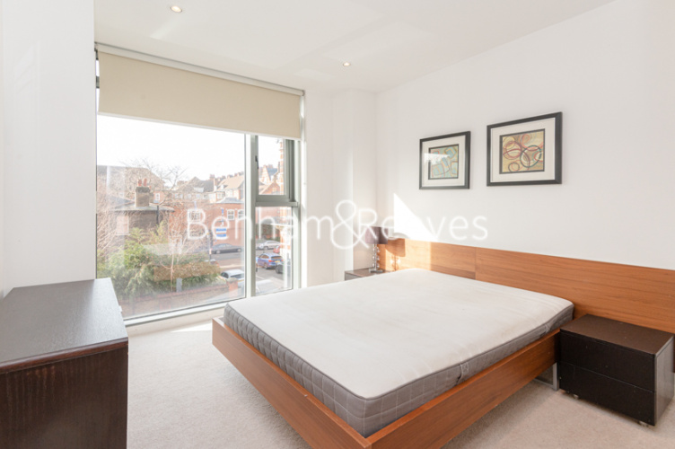 1  bedroom flat to rent in Avonmore Road, Kensington, W14-image 9