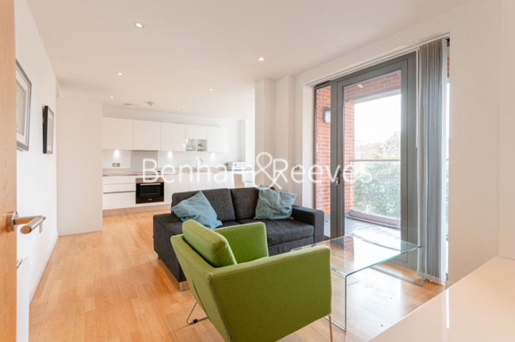 1 bedroom flat to rent in Avonmore Road, Kensington, W14-image 11