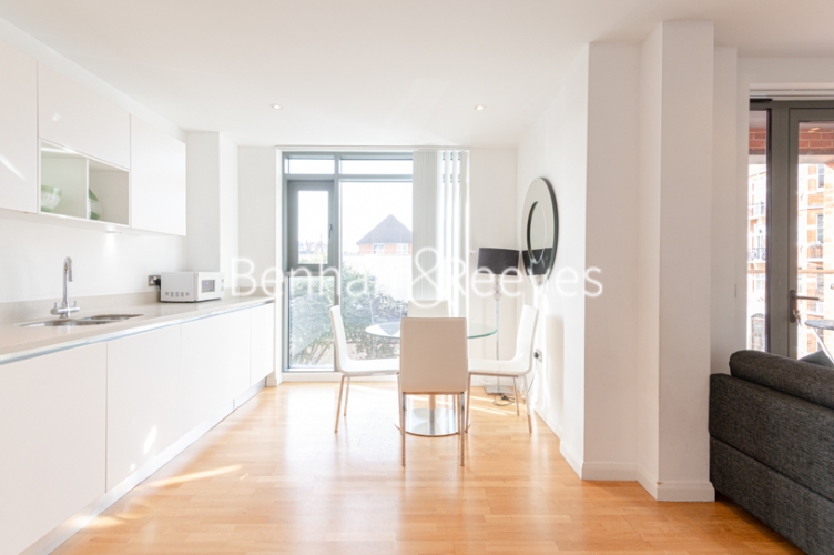 1 bedroom flat to rent in Avonmore Road, Kensington, W14-image 12