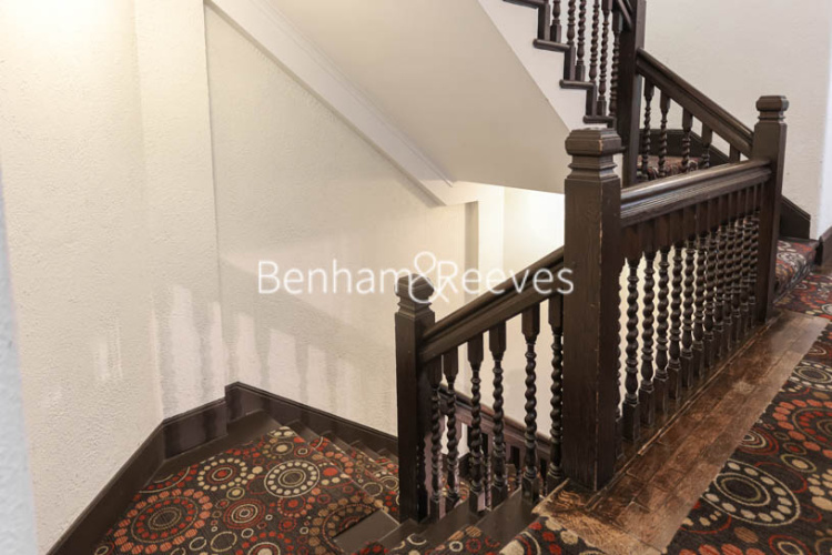 2  bedrooms flat to rent in Stanford Court, Kensington, SW7-image 5