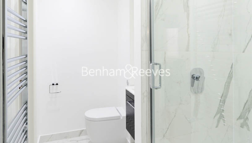 1 bedroom flat to rent in Somerset Court, Kensington, W8-image 4