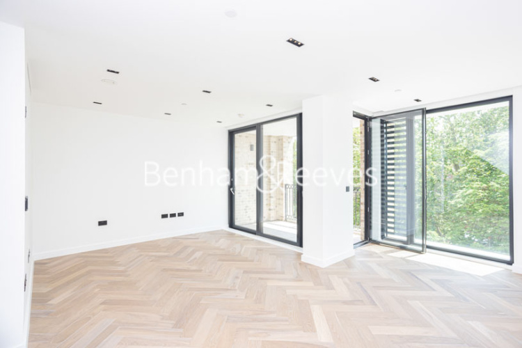 2 bedrooms flat to rent in Cluny Mews, Kensington, SW5-image 1