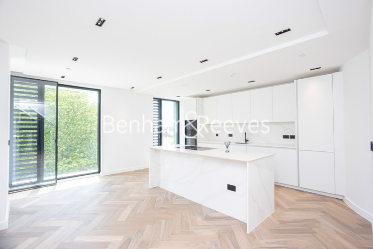 2  bedrooms flat to rent in Cluny Mews, Kensington, SW5-image 8